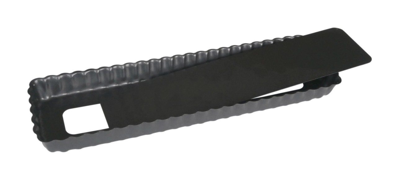 Kuchenform 36x10cm H:2.7cm geriffeL Boden herausnehmbar