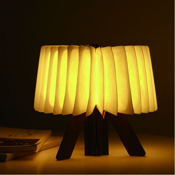 R-Lampe Walnut